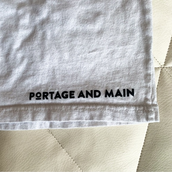 Portage & Main 🇨🇦 • T-Shirt - Picture 5 of 5